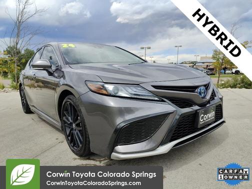 2024 Toyota Camry Hybrid SE
