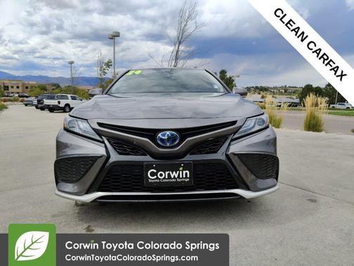 2024 Toyota Camry Hybrid SE