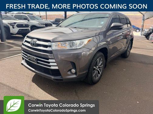 Predawn Gray Mica 2019 Toyota Highlander XLE