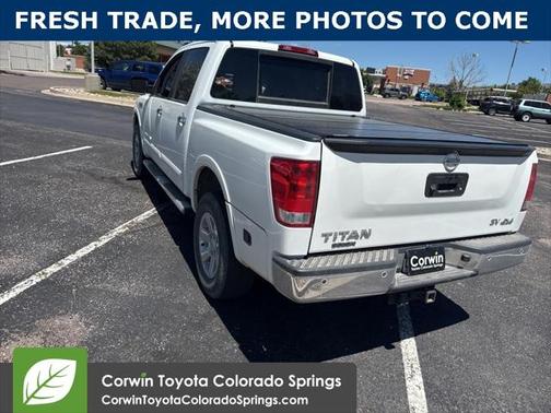 2015 Nissan Titan SV
