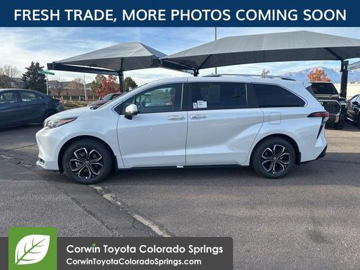 2025 Toyota Sienna Platinum