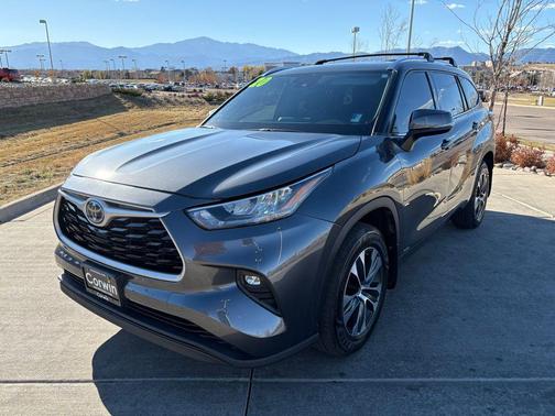 2020 Toyota Highlander Hybrid XLE