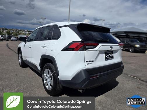 2024 Toyota RAV4 LE