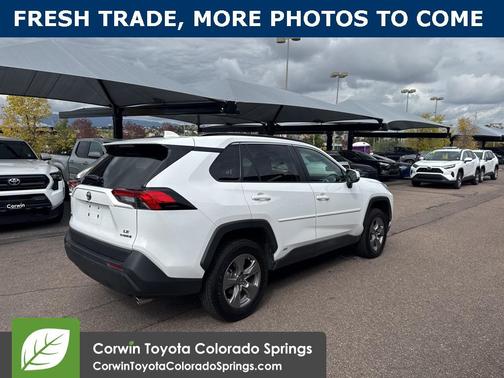 2024 Toyota RAV4 Hybrid LE