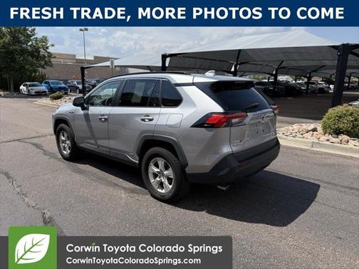 2021 Toyota RAV4 Hybrid XLE