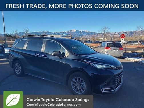 2022 Toyota Sienna XLE