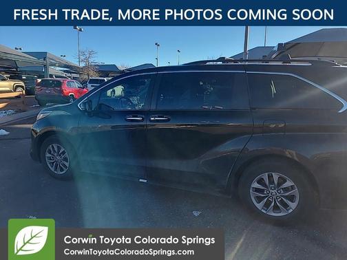 2022 Toyota Sienna XLE