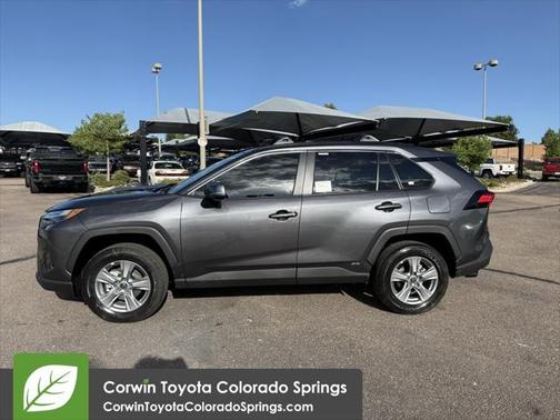 2025 Toyota RAV4 Hybrid XLE