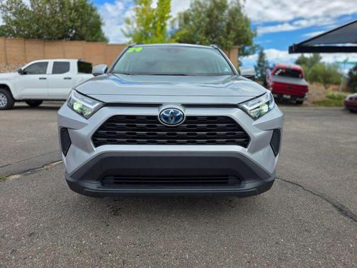 2024 Toyota RAV4 Hybrid XLE