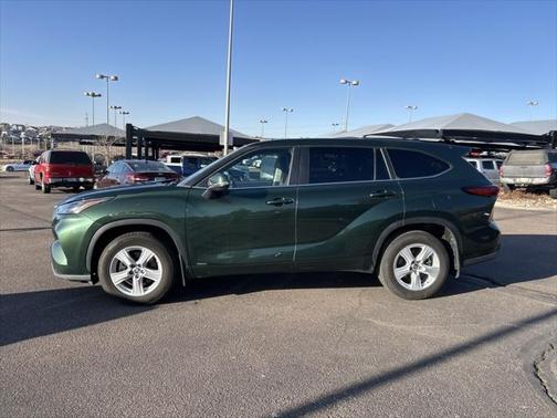 2023 Toyota Highlander Hybrid LE