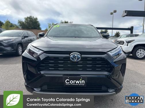 2024 Toyota RAV4 Hybrid SE