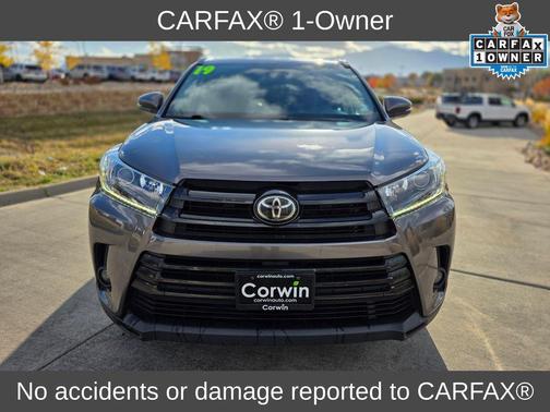 2019 Toyota Highlander SE