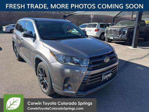 2019 Toyota Highlander SE