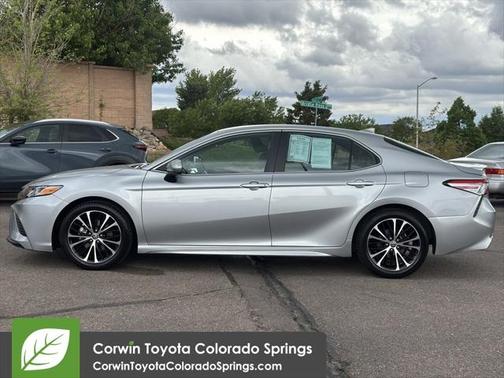 2020 Toyota Camry SE