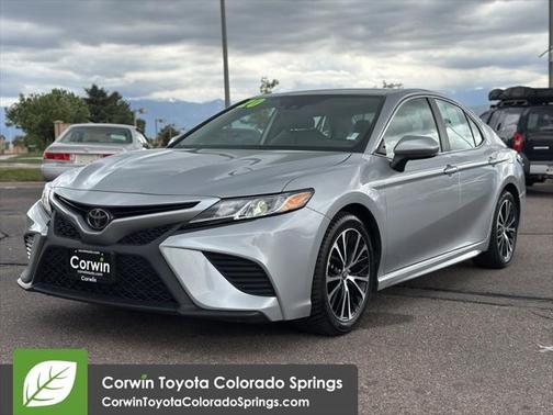2020 Toyota Camry SE
