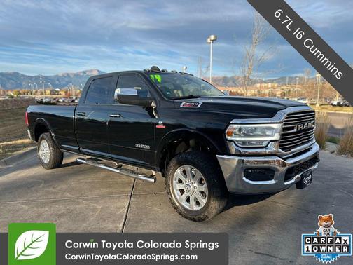 2019 RAM 3500 Laramie Crew Cab 4x4 8' Box