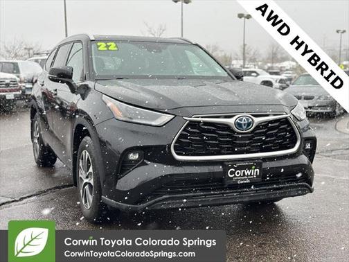 2022 Toyota Highlander Hybrid XLE