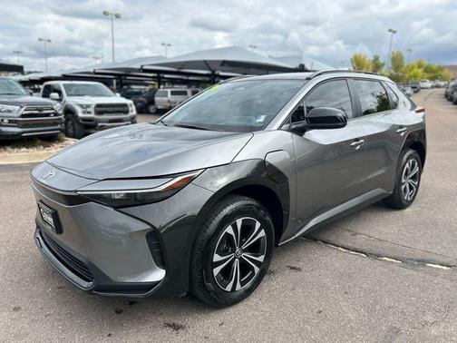 2024 Toyota bZ4X XLE