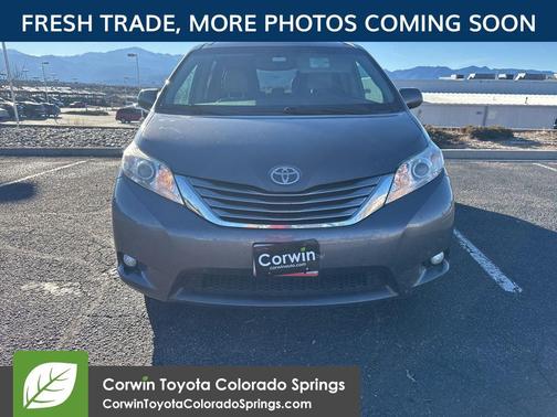 2017 Toyota Sienna XLE Premium