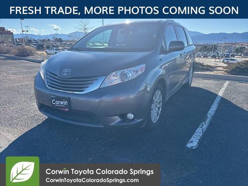 2017 Toyota Sienna XLE Premium