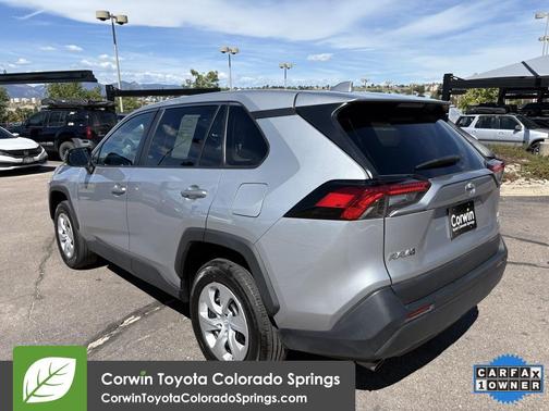 2024 Toyota RAV4 LE
