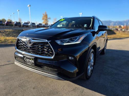 2024 Toyota Highlander Platinum