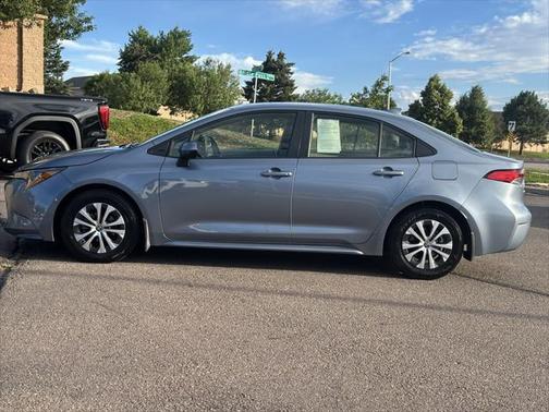 2022 Toyota Corolla Hybrid LE
