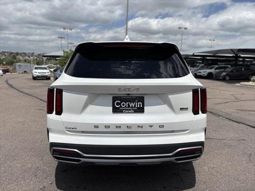 2022 Kia Sorento Hybrid EX