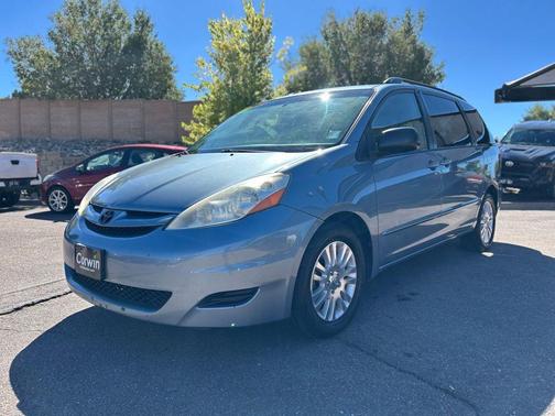 2010 Toyota Sienna LE