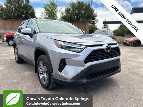 2025 Toyota RAV4 Hybrid XLE