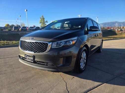 2016 Kia Sedona LX