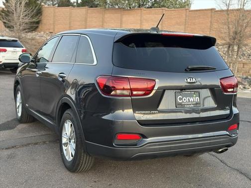 2019 Kia Sorento LX