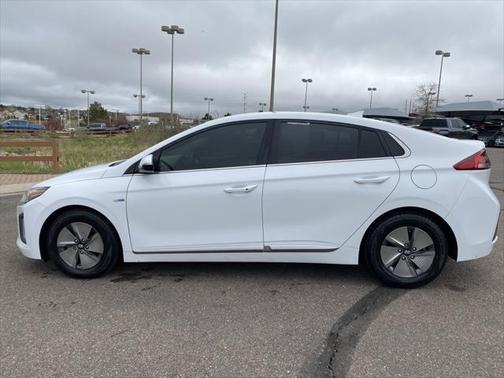 2020 Hyundai IONIQ Hybrid SE