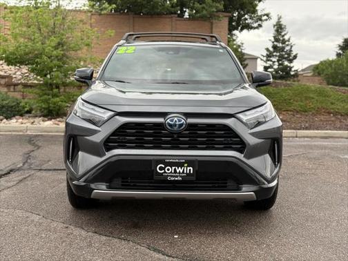 2022 Toyota RAV4 Hybrid SE