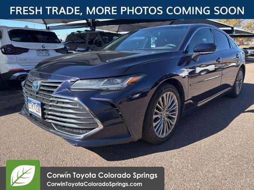 2022 Toyota Avalon Hybrid Limited