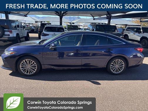 2022 Toyota Avalon Hybrid Limited