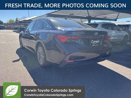 2022 Toyota Avalon Hybrid Limited