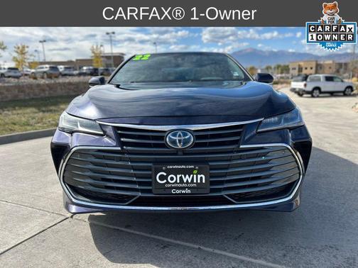 2022 Toyota Avalon Hybrid Limited