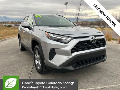 2025 Toyota RAV4 Hybrid XLE