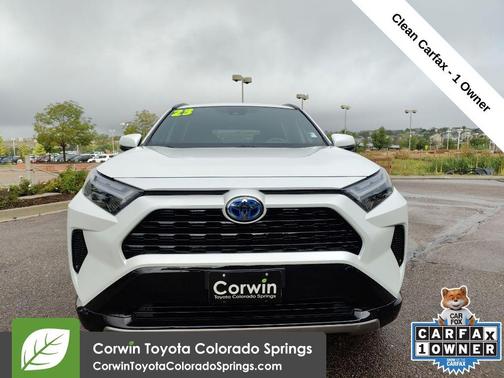 2023 Toyota RAV4 Hybrid SE
