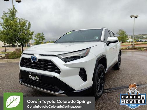 2023 Toyota RAV4 Hybrid SE