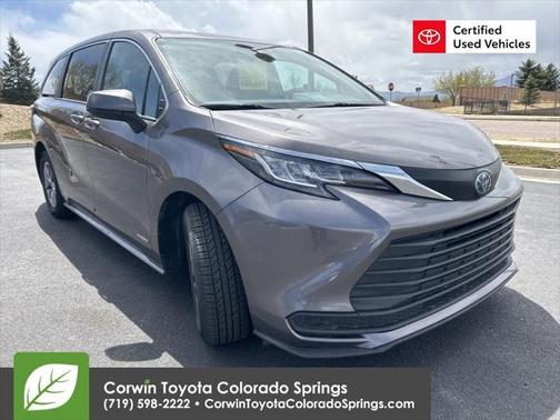 2021 Toyota Sienna LE