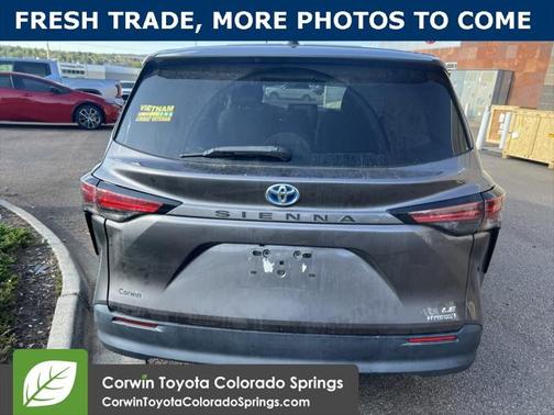 2021 Toyota Sienna LE