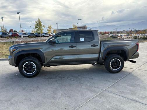 2025 Toyota Tacoma TRD Off Road