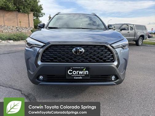 2025 Toyota Corolla Cross XLE