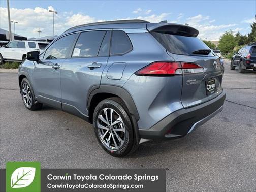 2025 Toyota Corolla Cross XLE