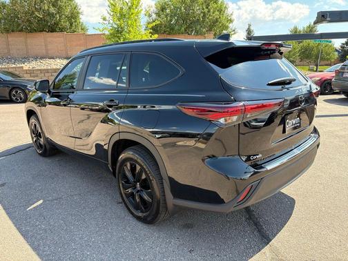 2025 Toyota Highlander Hybrid XLE