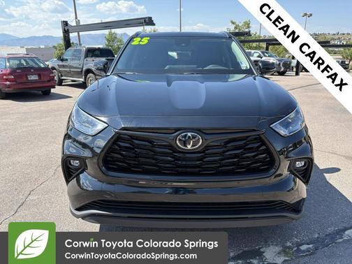 2025 Toyota Highlander Hybrid XLE
