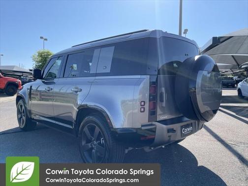 2024 Land Rover Defender 110 P400 X-Dynamic SE