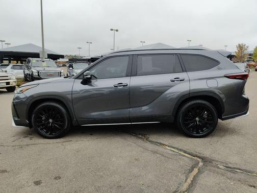 2024 Toyota Highlander XSE
